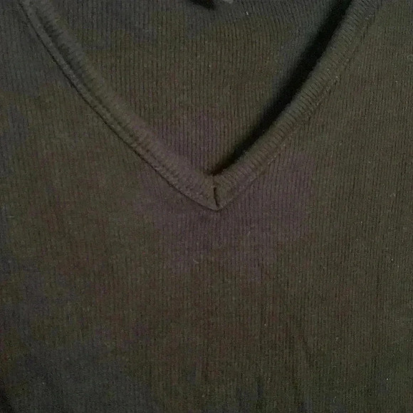 Forever 21 Long Sleeve VNeck ribbed crop Top size medium - Picture 3 of 6